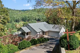 832 Hemlock Dr, Newland, NC 28657 - Photo 24