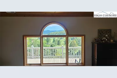 832 Hemlock Drive, Newland, NC 28657 - Photo 4