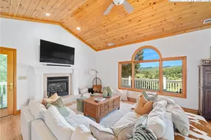 832 Hemlock Dr, Newland, NC 28657 - Photo 2