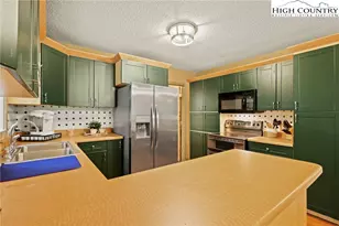 209 Tamarack Rd, Beech Mountain, NC 28604 - Photo 12