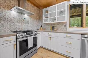 812 Jake's Mountain Rd, Deep Gap, NC 28618 - Photo 22