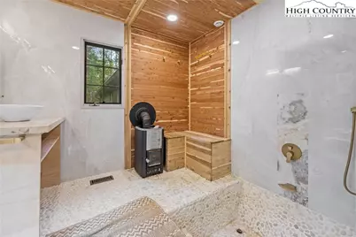 812 Jakes Mountain Road, Deep Gap, NC 28618 - Photo 28