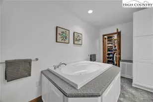 491 Mountain Aire Ln, West Jefferson, NC 28694 - Photo 20