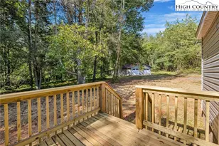 324 Center Ln, Thurmond, NC 28683 - Photo 10