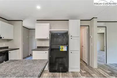 324 Center Lane, Thurmond, NC 28683 - Photo 22