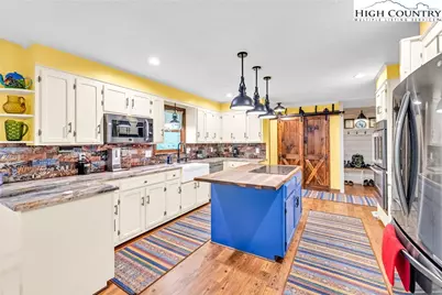 2351 US Highway 221, Jefferson, NC 28640 - Photo 18