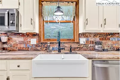 2351 US Highway 221, Jefferson, NC 28640 - Photo 20