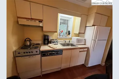 908 Chetola Lake Drive #303 Wren, Blowing Rock, NC 28605 - Photo 10