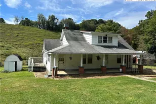 424 Greer Ln, Vilas, NC 28692 - Photo 4