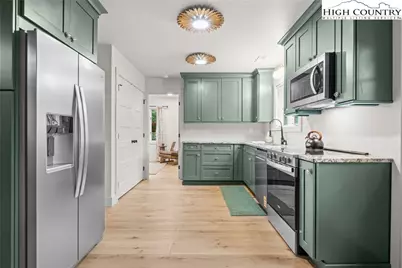 292 River Road, Newland, NC 28657 - Photo 8