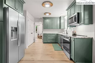 292 River Rd, Newland, NC 28657 - Photo 8