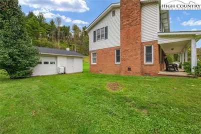 1044 US Hwy 321, Sugar Grove, NC 28679 - Photo 10