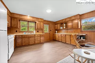 1044 US Hwy 321, Sugar Grove, NC 28679 - Photo 34