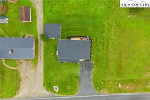 1044 US Hwy 321, Sugar Grove, NC 28679 - Photo 4