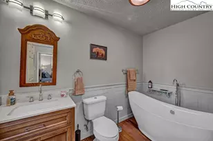 607 Charter Hills Rd, Beech Mountain, NC 28604 - Photo 10