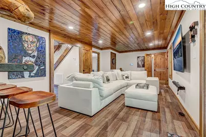 428 Cloud Springs Drive, Sugar Mountain, NC 28604 - Photo 6