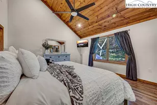 428 Cloud Springs Dr, Sugar Mountain, NC 28604 - Photo 36