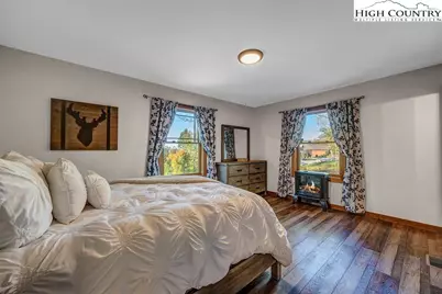 428 Cloud Springs Drive, Sugar Mountain, NC 28604 - Photo 16