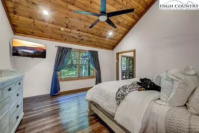 428 Cloud Springs Drive, Sugar Mountain, NC 28604 - Photo 36