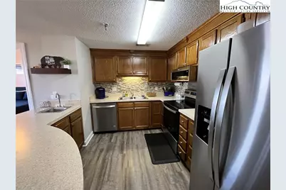 303 Sugar Top Drive #3827, Sugar Mountain, NC 28604 - Photo 4