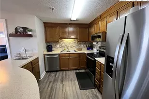 303 Sugar Top Dr, Sugar Mountain, NC 28604 - Photo 4