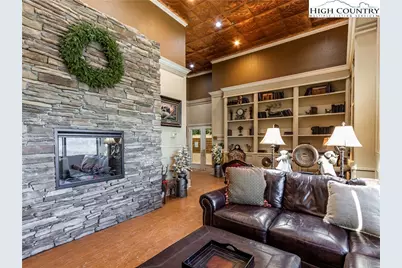 303 Sugar Top Drive #3827, Sugar Mountain, NC 28604 - Photo 18