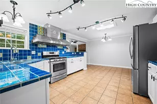 167 Wagon Wheel Ln, Deep Gap, NC 28618 - Photo 20