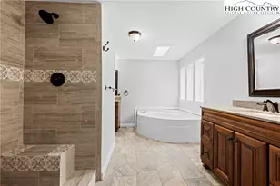 167 Wagon Wheel Ln, Deep Gap, NC 28618 - Photo 10