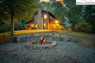 374/433 Nicole Ln, Newland, NC 28657 - Photo 2