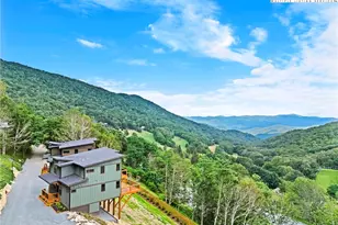 419 Snow Cloud Dr, Seven Devils, NC 28604 - Photo 4