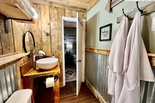 301 Pinnacle Inn Rd, Beech Mountain, NC 28604 - Photo 24