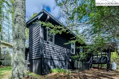 198 Black Pine Road, Newland, NC 28657 - Photo 4