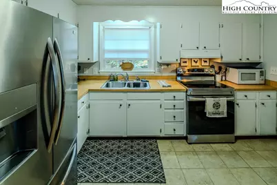 198 Black Pine Road, Newland, NC 28657 - Photo 12