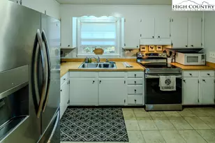 198 Black Pine Rd, Newland, NC 28657 - Photo 12