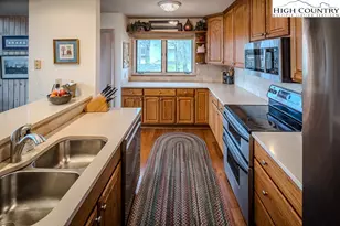 130 Skiway Cir, Banner Elk, NC 28604 - Photo 12