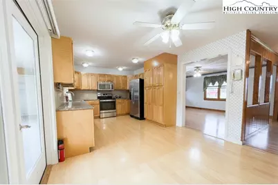 11325 Glade Valley Road, Ennice, NC 28623 - Photo 12