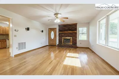 11325 Glade Valley Road, Ennice, NC 28623 - Photo 8