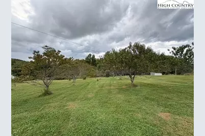 11325 Glade Valley Road, Ennice, NC 28623 - Photo 14