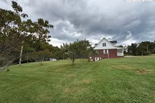 11325 Glade Valley Rd, Ennice, NC 28623 - Photo 12