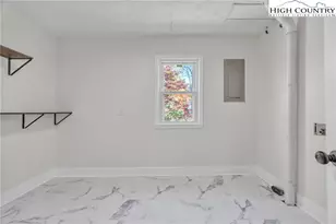 309 W Evergreen St, West Jefferson, NC 28694 - Photo 30