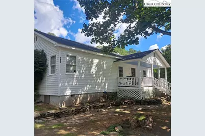 460 Little Elk Road, Elk Park, NC 28622 - Photo 2