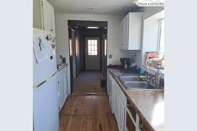 460 Little Elk Road, Elk Park, NC 28622 - Photo 10