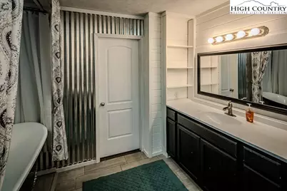 640 Fairview Heights, Boone, NC 28607 - Photo 32