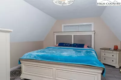 209 Apache Street, Newland, NC 28657 - Photo 24