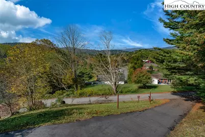 209 Apache Street, Newland, NC 28657 - Photo 10