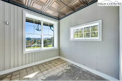 716 N Jefferson Avenue, West Jefferson, NC 28694 - Photo 6