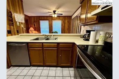301 Pinnacle Inn Road #2201, Beech Mountain, NC 28604 - Photo 14
