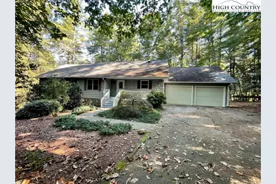 2766 Pheasant Run Street, Lenoir, NC 28645 - Photo 2