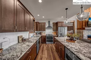 26 Frostfire Trl, Banner Elk, NC 28604 - Photo 6