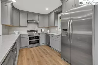 975 Hillside Drive, Linville, NC 28646 - Photo 10